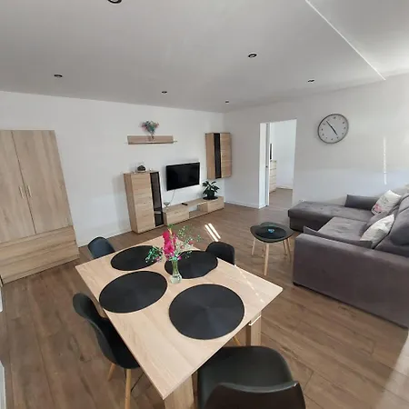 Mikaty Apartament